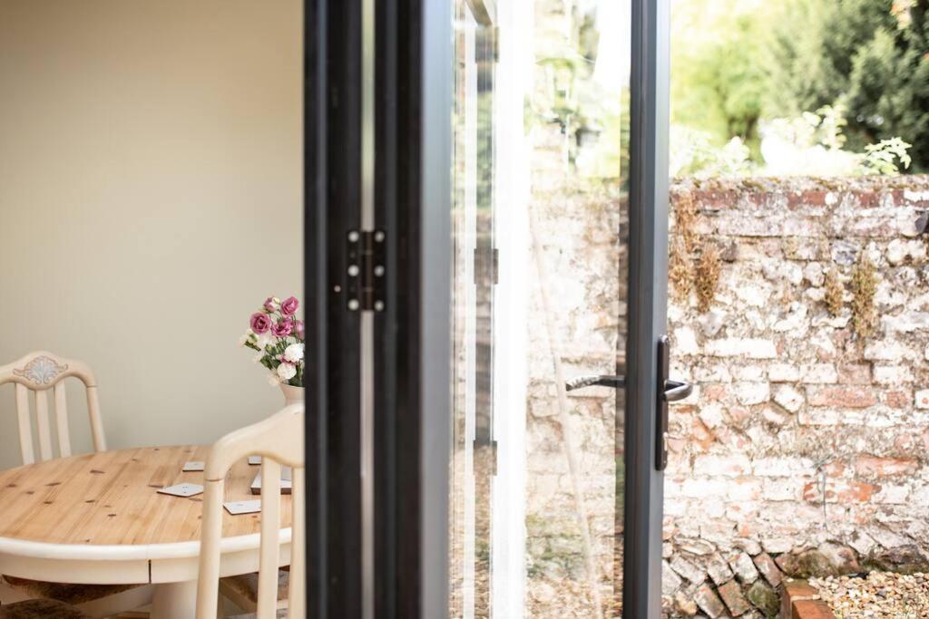 Braybrooke Cottage, Saffron Walden Exterior photo